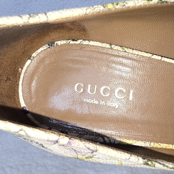 Gucci Canvas Flora White Multicolor Peep Toe Pumps - Picture 8 of 12